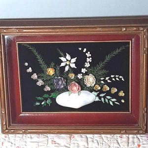 Vintage shell flowers shell painting Shadowbox shell bouquet Shell wall art Ready to hang Miniature shell flowers Sea shells Shell sculpting