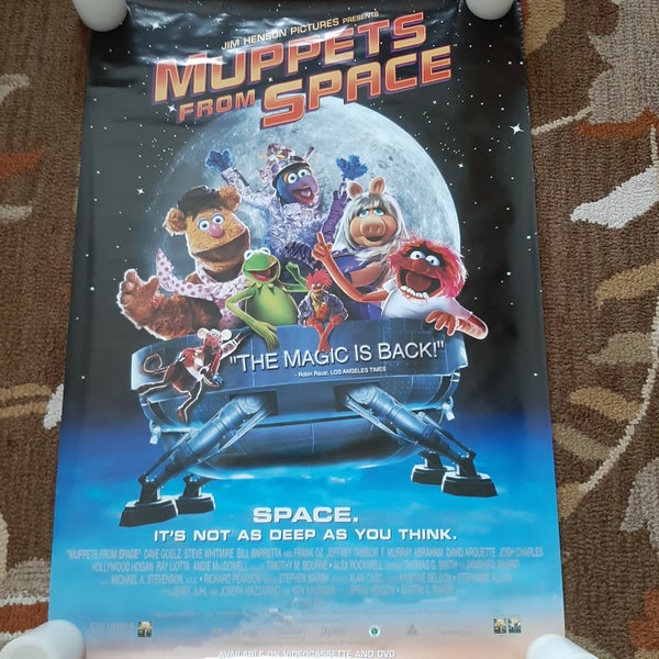 Released to DVD movie poster. Jim Henson's Muppets from space. Measuring 27" x 40 " Please refer to pics for condition.