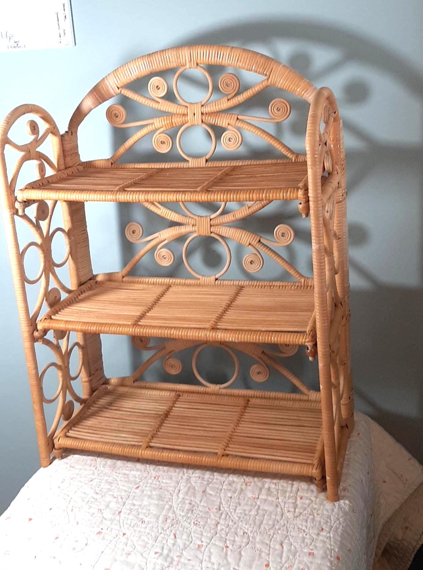 Vintage Rattan Wicker 3-tier Foldable Wall Shelf Unit – Small