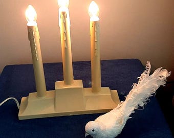 電気ヴィンテージクリスマス[3本のキャンドル]燭台プラスチック