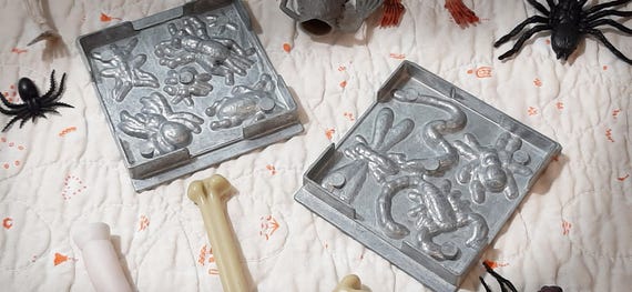Vintage 1994 Aluminum Toymax Insect Molds 2 Mold Plates 9