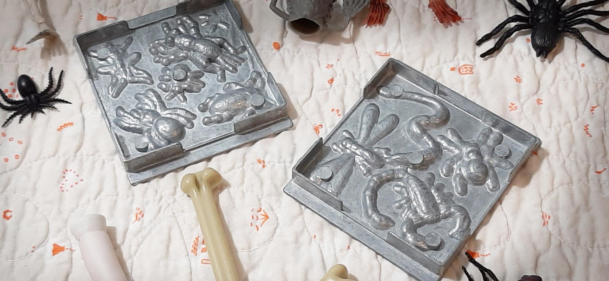Vintage 1994 Aluminum Toymax Insect Molds 2 Mold Plates 9
