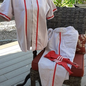 Uniforme da baseball in flanella da gioco vintage degli anni '50, realizzata da Unique Crest and Athletic Supplies CO Toronto, taglia media, da uomo, incredibile e rara scoperta.