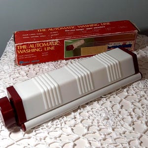 Vintage Retractable Clothesline - Etsy Canada
