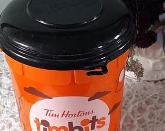 Original Tim Horton's Timbit Trick or Treat Eimer mit Deckel Limitierte Auflage 2022 Halloween Eimer Tim Horton Halloween Leckerli Eimer mit Deckel