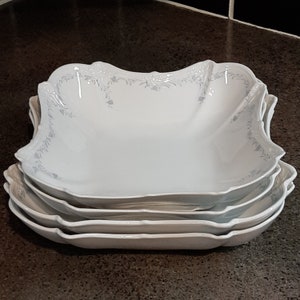 Vintage set of 4 serving dishes Tirschenreuth Bavaria Germany Boronesse  Nicole pattern White grey flower serving/sides dishes Dinnerware