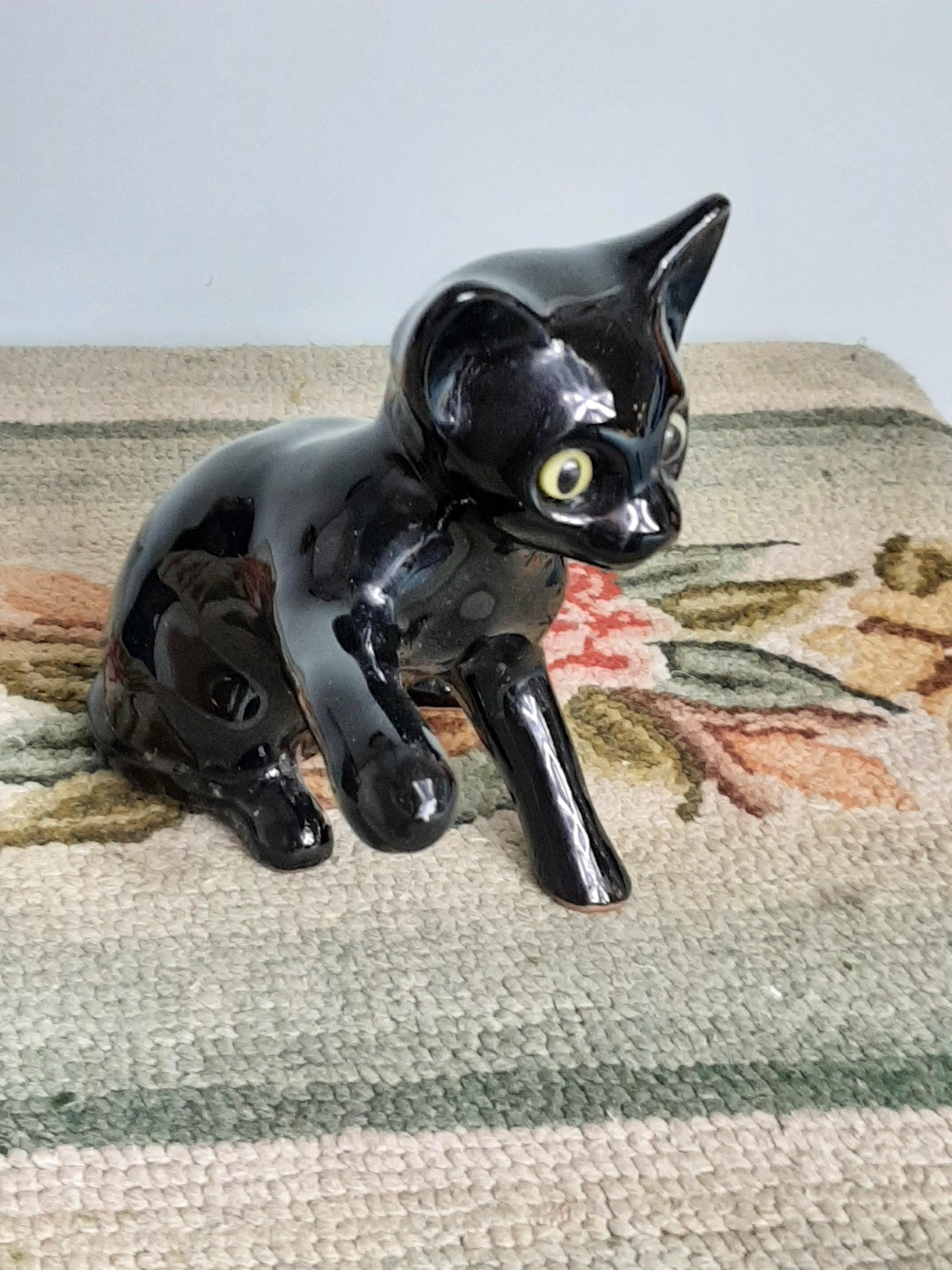 Terracotta Pottery Black Glazed Cats Cat Spool of Thread