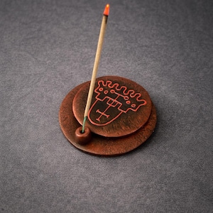 Goetia Vine sigil Altar Ritual porta incienso