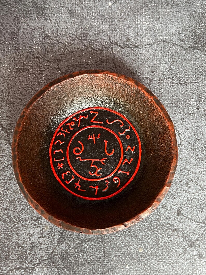 Beelzebub Altar mit Ritualschale Okkulte Werkzeuge Bild 13