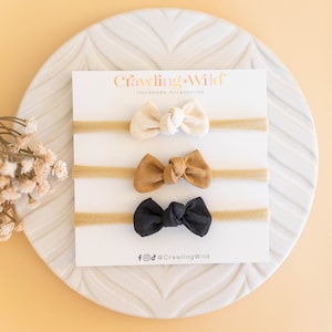 Small Linen Knot Bows Set for Newborn Baby Girl in Nuetral Beige, Brown, and Black