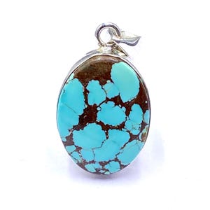925 SILVER PENDANT - Number Eight Turquoise Silver Pendant - 92.5 Sterling Silver Pendant - Oval Shape 8 Turquoise Pendant - 31x19mm