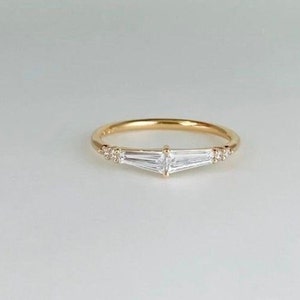 Tapered Baguette Diamond Ring Unique Geometric Engagement Ring Yellow Gold Wedding Band Women Minimalist Diamond Ring Anniversary Gift