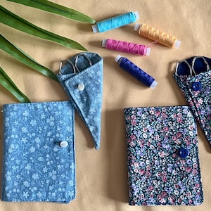 Lot: Needle holder (4 felt pages) - + Embroidery scissors + scissors case - handmade in fabric -