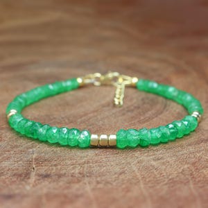Top Quality Emerald beaded bracelet, Natural Emerald Gold bracelet, Emerald , Emerald Gemstone Bracelet, Dainty Bead Bracelet for Women
