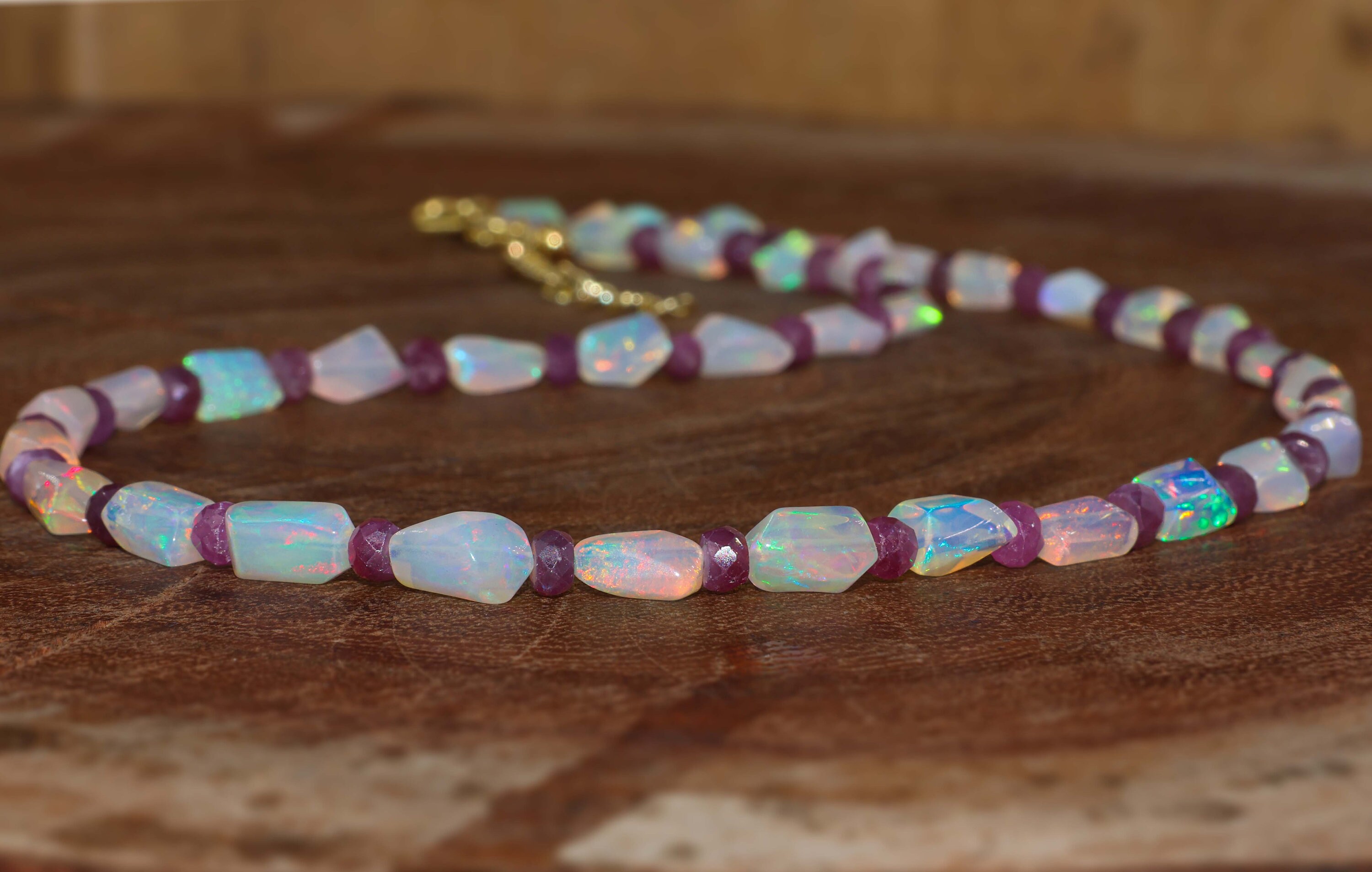 Collier Doré Avec Rubis Naturel - Perles Facettées - Longueur 18 Pouces - Fait Main En Inde