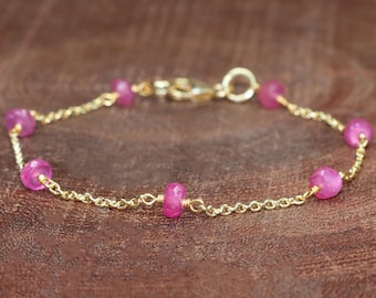 Faceted ruby beaded gold chain wire wrap bracelet, Red Ruby bracelet, Minimalist bracelet, 925 Sterling silver bracelet, Gift for her