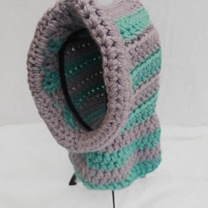 Hooded cowl striped | Winter hat | Warm and chunky hat and scarf | Unisex hooded snood | Crochet cowl for toddlers to young child|