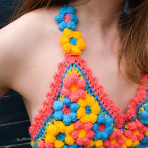 CROCHET PATTERN Boohoo style flower bralette Festival crop top Colourful flowery crochet pattern image 6