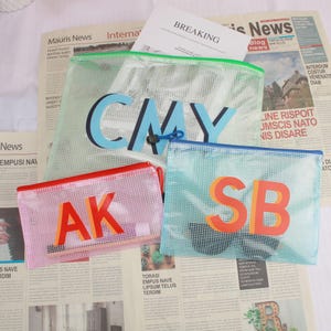 Schatten-Monogramm Pool Tasche Personalisierte nasse Tasche SPF Tasche Benutzerdefinierte Strandtasche Brautjungfern Geschenk für Bachelorette Brautpartybevorzugung Abschlussgeschenk