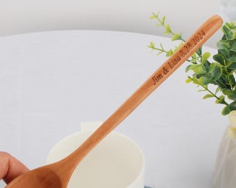 Cuillère à mélanger en bois gravée au laser personnalisée, cadeau de mariage personnalisé