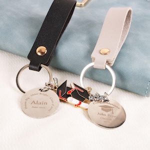 Personalized Graduation Keychain, Graduation Gift for Her, Gift for Him, Class of 2025 Keychains, Bulk Graduation Gift for 2025, Grad Gifts