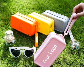 Personalized Waterproof Beach Bag: Silicone Cosmetic & Sunscreen Organizer