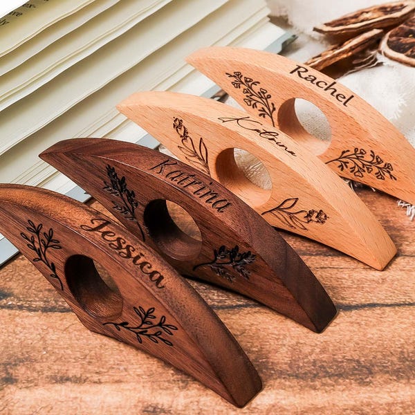 Personalisierte Holz Daumen Buch Seitenhalter, anpassbare Namen Lesezeichen, Daumen lesen Holz Ring, handgemachtes Geschenk für Buchliebhaber