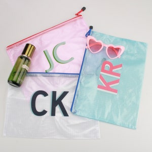 Personalisierte Monogramm Pool Tasche, wasserdichte Pool Tasche, Schatten Monogramm Pool Tasche, Brautjungfer Strand Geschenktasche, Junggesellinnenabschied Aufbewahrungstasche
