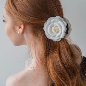 White Tweed Camellia Hair Claw, Elegant Camellia Hair Claw, Hair Claw, Flower Hair Claw, Big Claw Clip, Gifts for Her, Mother’s Day gift
