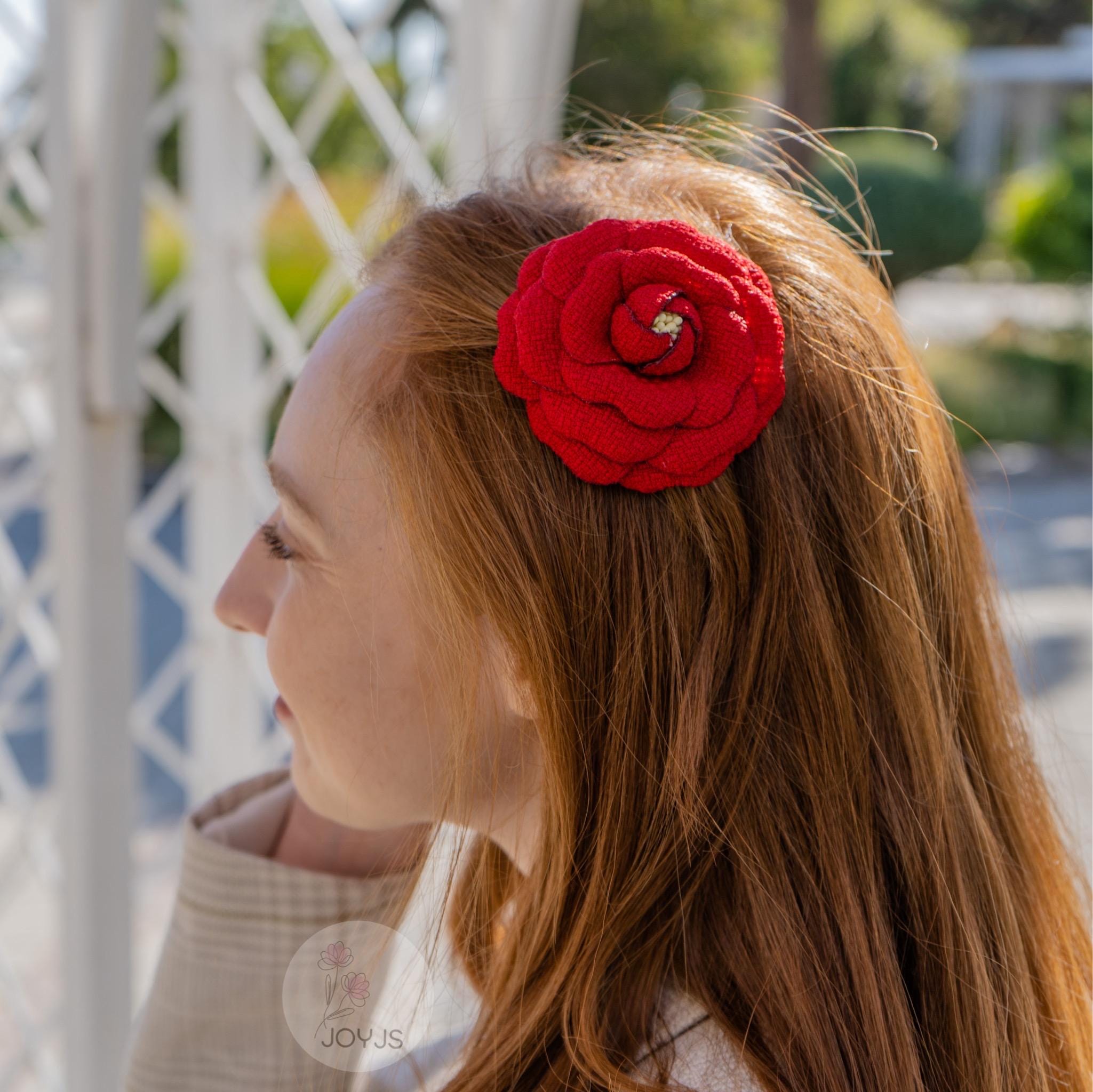 Handmade Tweed Camellia Flower Hair Clip: Elegant Floral  display picture 3