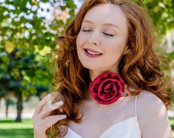 Handmade Silk Rose Choker: Elegant Flower Necklace