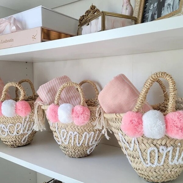 Sacs bouquet de filles de fleur, sacs de paille personnalisés, panier personnalisé cadeau d'invité de mariage panier marocain en paille de paille, sacs de fille de fleur