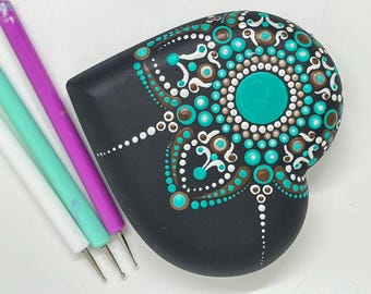 Heart-shaped Mandala stone painted rocks, meditation rocks, dot art rocks, desk accessories. Paper weight. Gift for her, yoga lover gift,