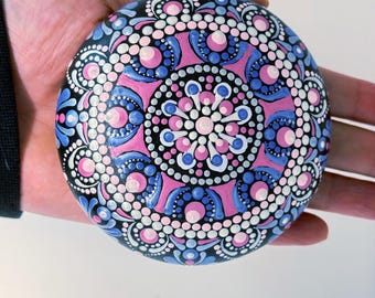 Mandala stone painted rocks, meditation rocks, dot art rocks, desk accessories. Paper weight. Gift for her, yoga lover gift,