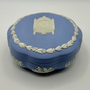 Wedgwood Blue Jasperware Scalloped Trinket Box · Bracket Clock & Cherub Relief · 1974 · Made in England