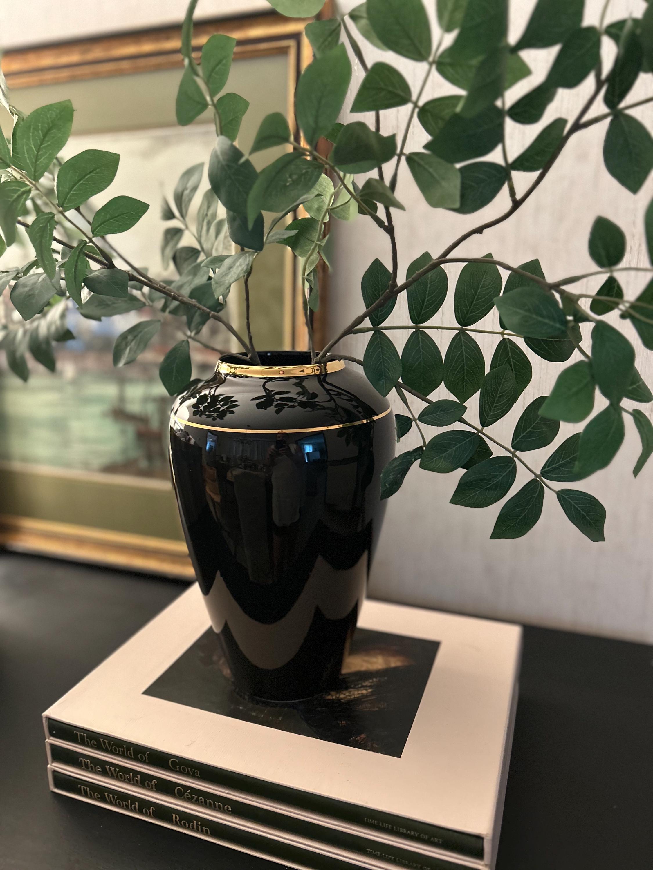Vintage Vase Black and Gold - Etsy