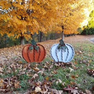 Metal Pumpkin Yard Stake Fall Harvest Decor- Indoor Outdoor Autumn Harvest Thanksgiving Halloween Decorative Yard Signs