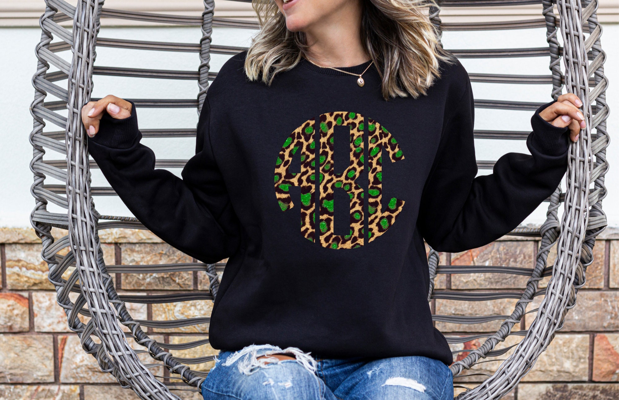 HUF monogram crew sweater H 平成フラミンゴにこ着用 HUF monogram crew sweater H 平成フラミンゴにこ着用 【公式通販】