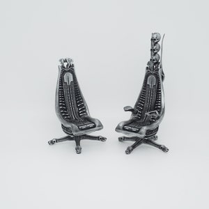 MR. Giger inspired chairs & table Capo Chair rare Harkonnen Dune detailed single or set hand painted Free Tracking image 3