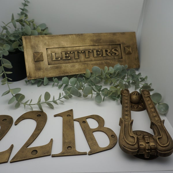 Sherlock Holmes inspired - door knocker & number 221 B - for every door - optical highlight - hand-painted - door knocker - Free Tracking