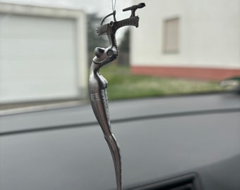 Rearview mirror pendant - The Bitch - HR Giger inspired - detailed - fan gift - rearview mirror - car - free tracking