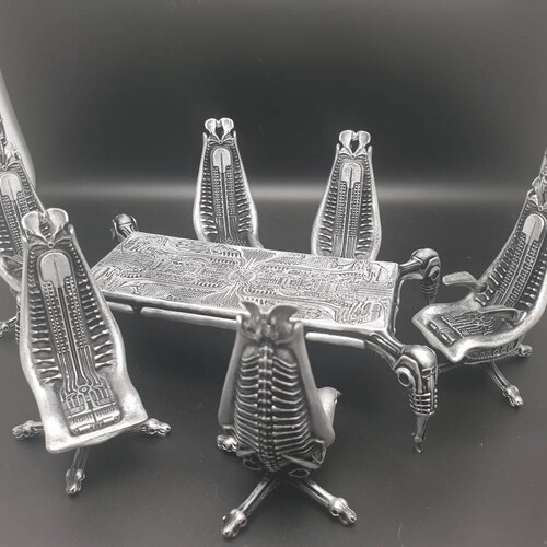 H.R. Giger - COMPLETE SET - Table & 6 Chairs - Capo Chair - EXTREMELY rare - Harkonnen - Dune - detailed -Furniture hand-painted -Free Tracking