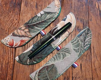 Pen sleeve magnolia tropical flowers gobelin fabric, fountain pen case for a single pen, handmade in the Netherlands