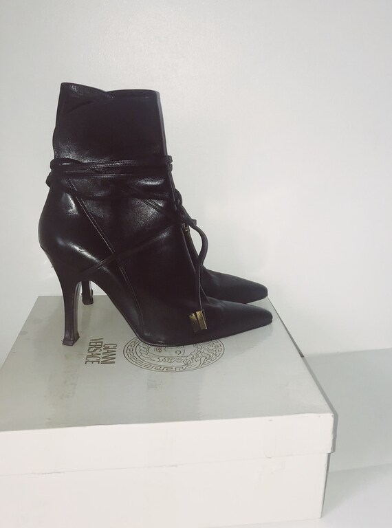 Gianni Versace heel boots // Versace Boots // Vint