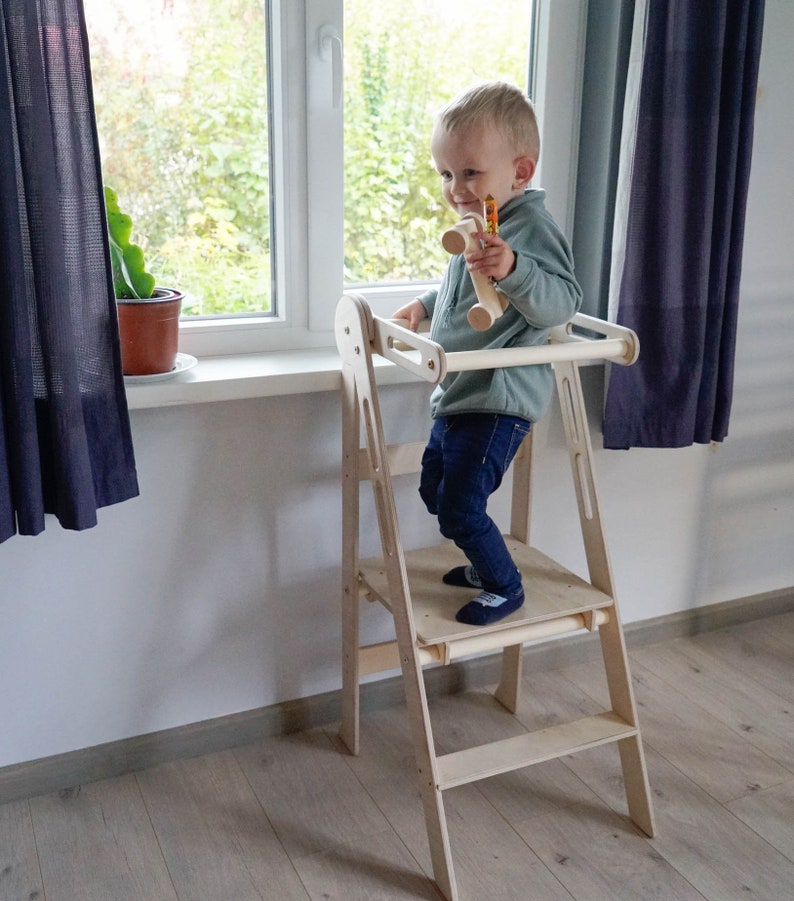 Plany DIY dotyczące składanego stołka pomocnika malucha, wieży kuchennej Montessori. zdjęcie 5