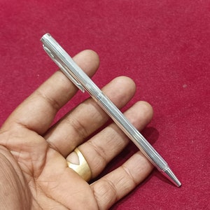 Bolígrafo de escritura de lujo único hecho a mano en plata esterlina 925, el mejor artículo de regalo de plata de la India