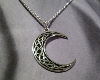 Celtic knotwork moon shaped enamel pendant with 24&quot; chain