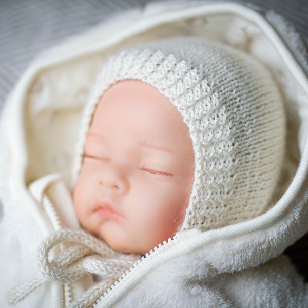 handgestrickte Babymütze aus Baby Alpaka und Seide | Bonnet zum Binden | Unisex