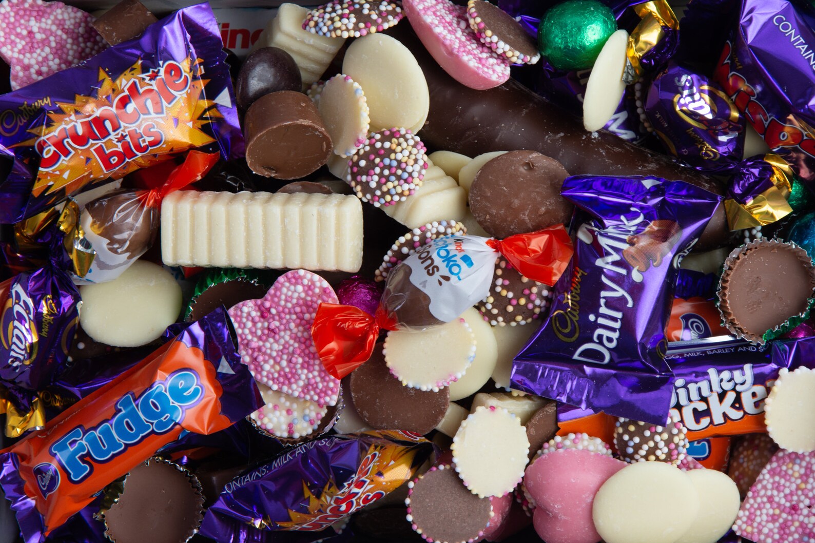 1kg of Chocoholics Chocolate Pick n Mix Gift Box Etsy