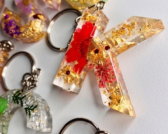 Keychain | letter keychain| personalized keychain| floral keychain | A-Z letter keychain